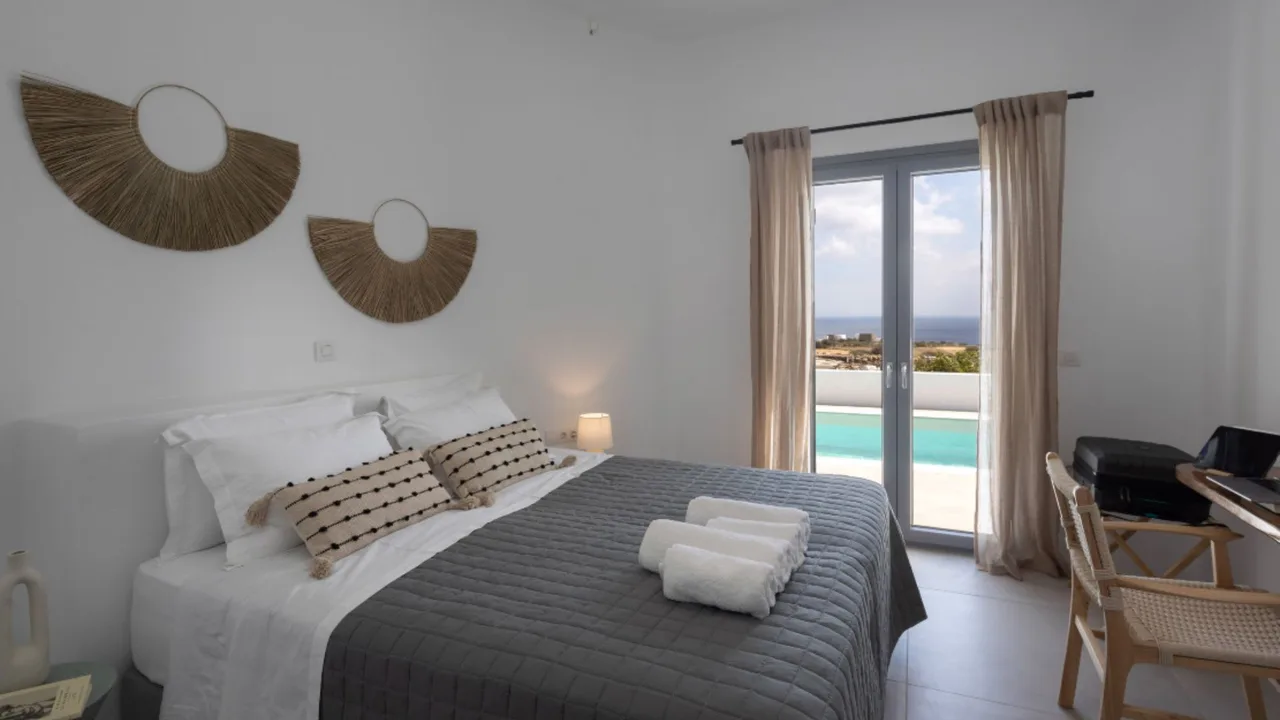 Mediterranean Villa With Endless Coastal Views photo 3