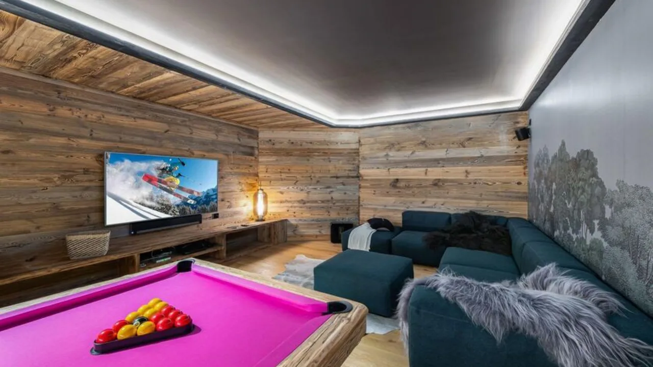 Spacious Chalet With Warm Fireplace Courchevel photo 3
