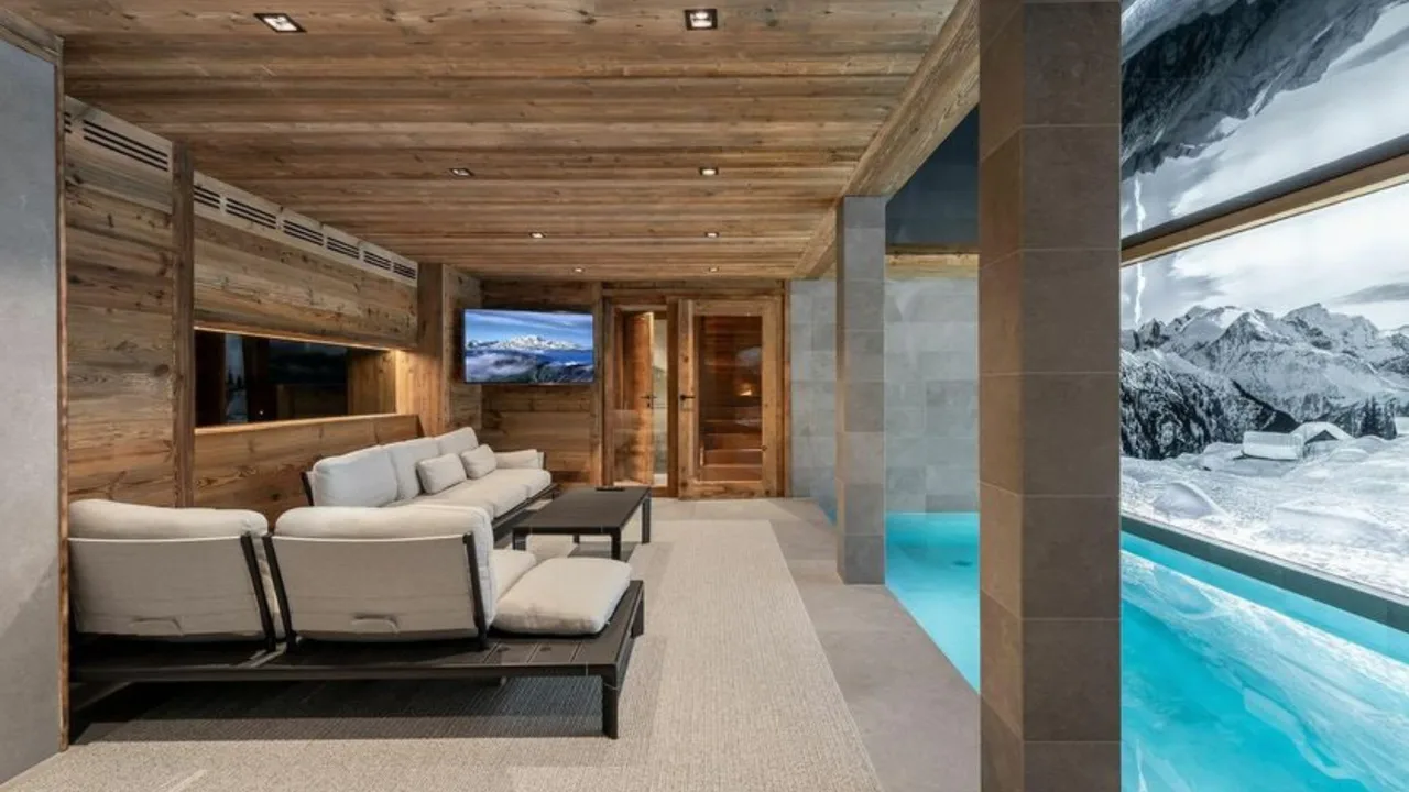 Upscale Courchevel Chalet With Grangettes Access photo 4