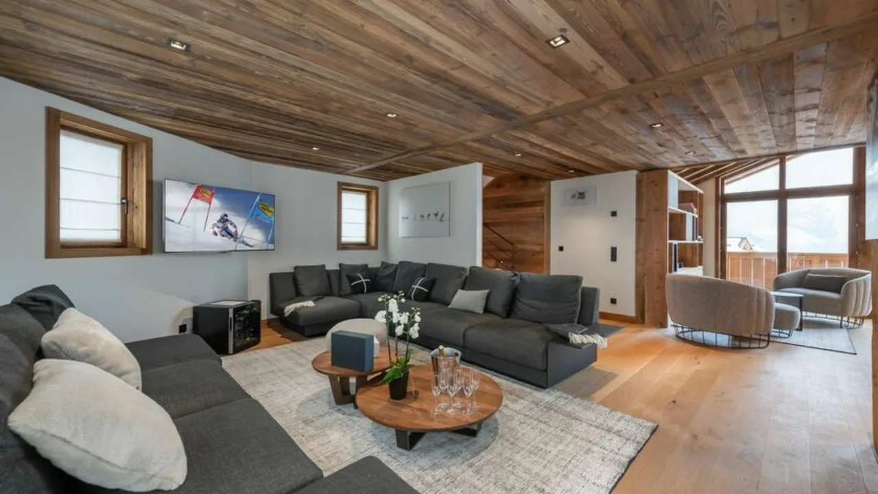 Upscale Courchevel Chalet With Grangettes Access photo 5