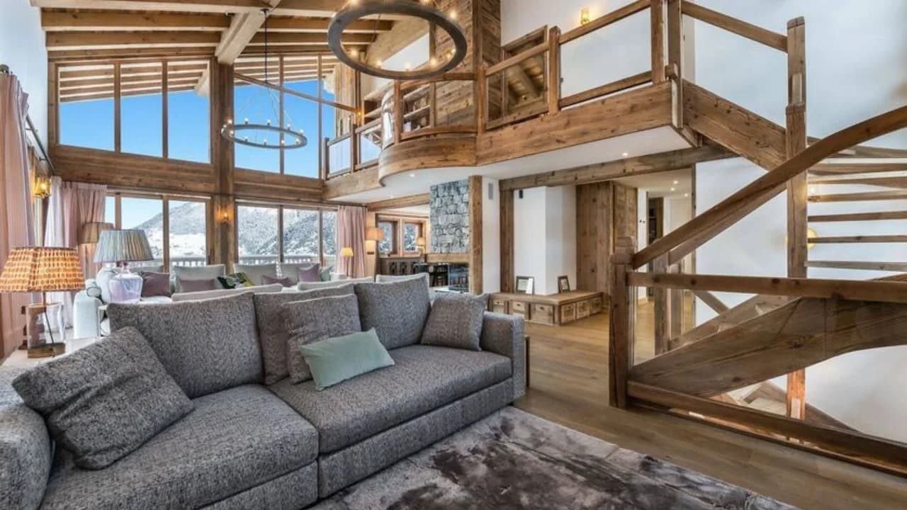 Luxurious Chalet in Courchevel Moriond