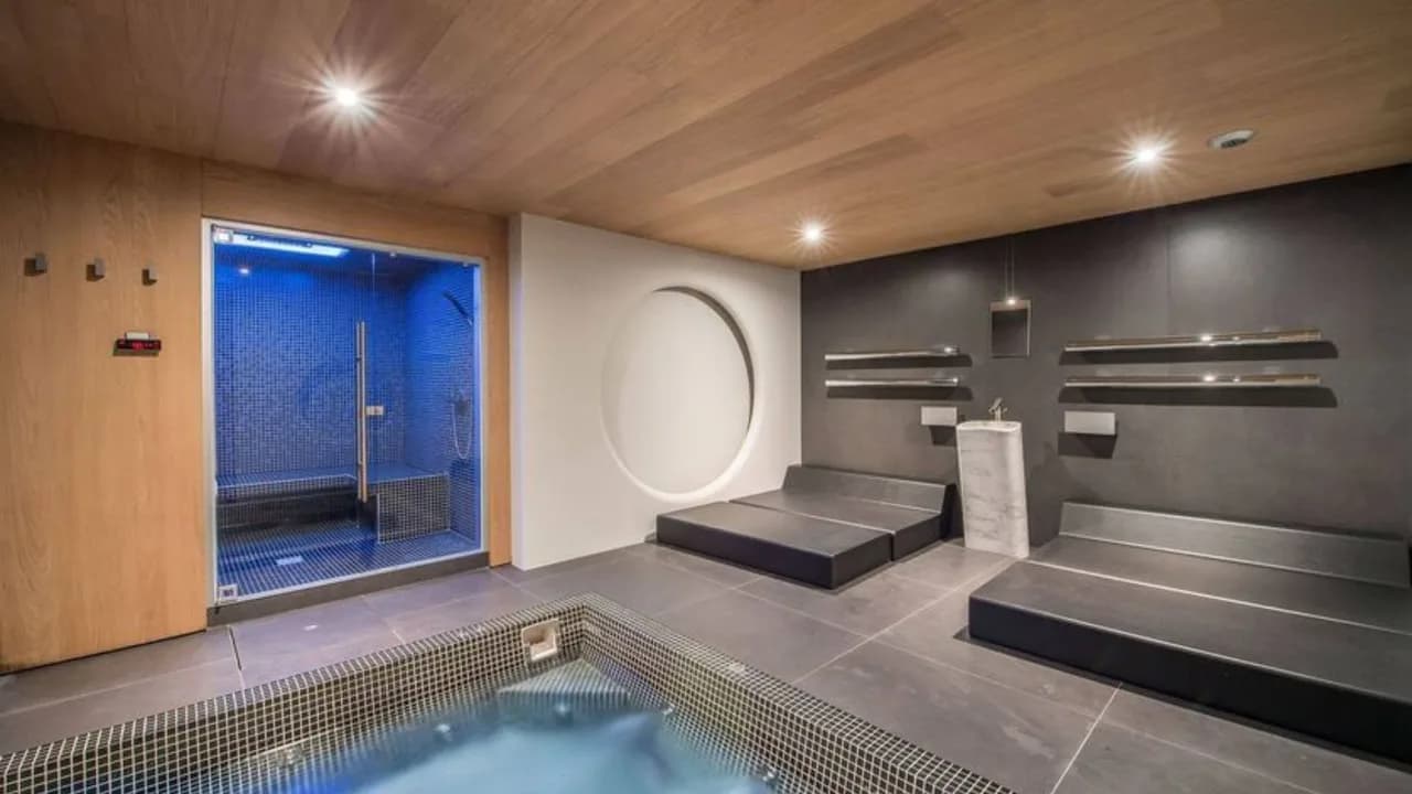 Luxury Chalet in Courchevel Village photo 4