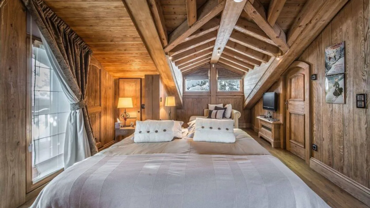 Luxurious Chalet in Courchevel 1850 photo 2