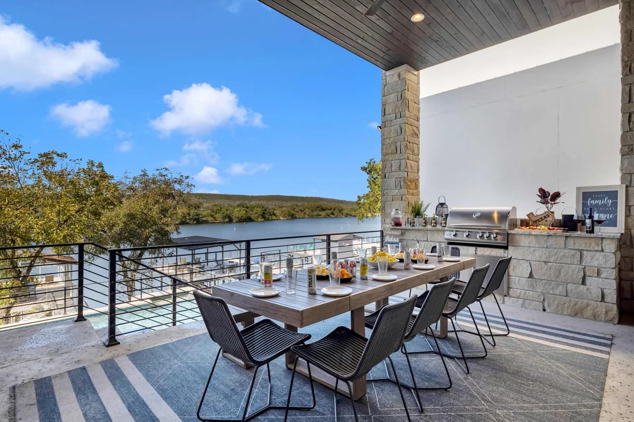 Waterside Hot Tub Villa in Burnet County photo 4