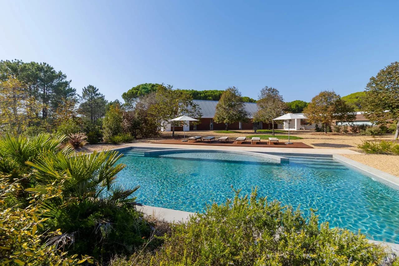 Luxx Haven 5BR Beachfront Villa photo 3
