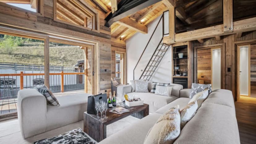 Luxurious Duplex in Courchevel Village