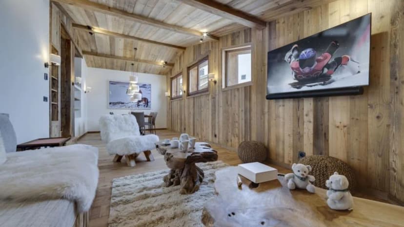 Stylish Ski Apartment in Tignes With Mountain View