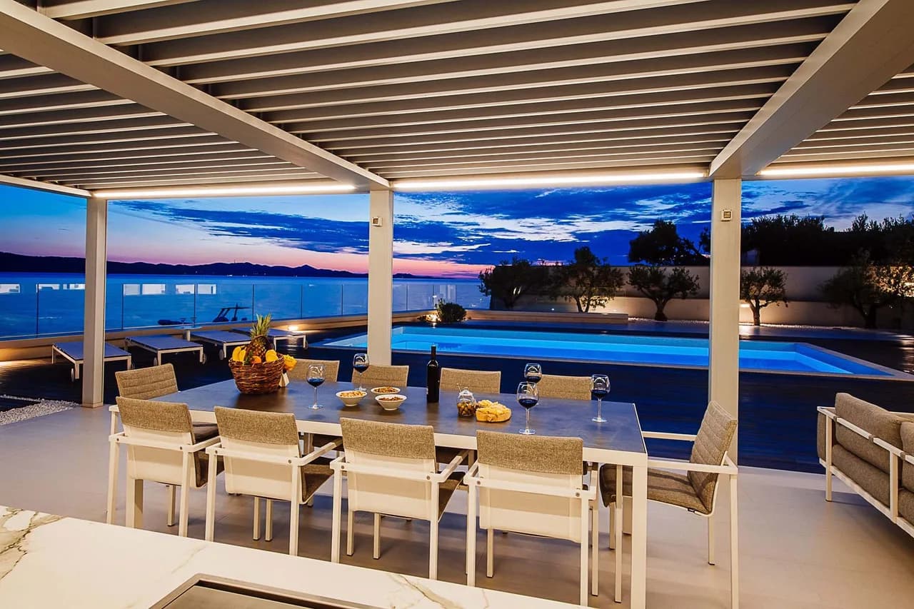 Rooftop Jacuzzi 6BR Luxury Beachfront in Zadar photo 4