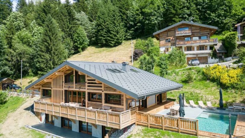 Stunning Chalet Near Megeve Village With Pool