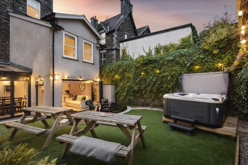 Charming Garden Townhouse in Lake District