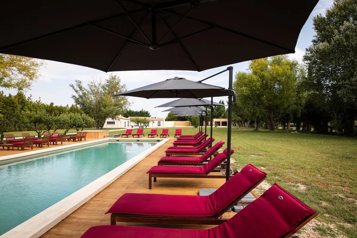 Provençale House with Pool in Noves, Provence, France photo 2