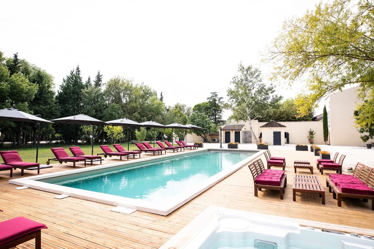 Provençale House with Pool in Noves, Provence, France photo 3