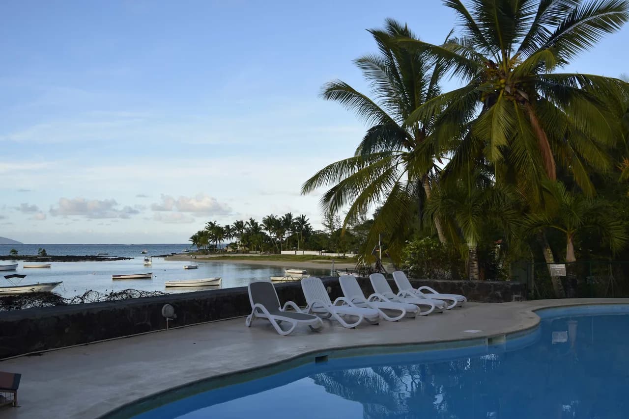 Beachfront Eighteen Bedroom Villa in Mauritius photo 3
