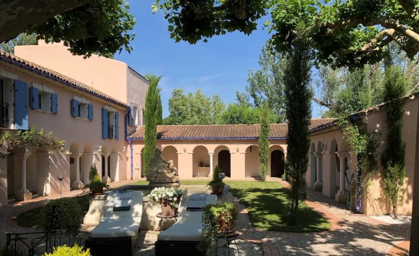 Charming Mas Provencal with Swimming Pool in Provence