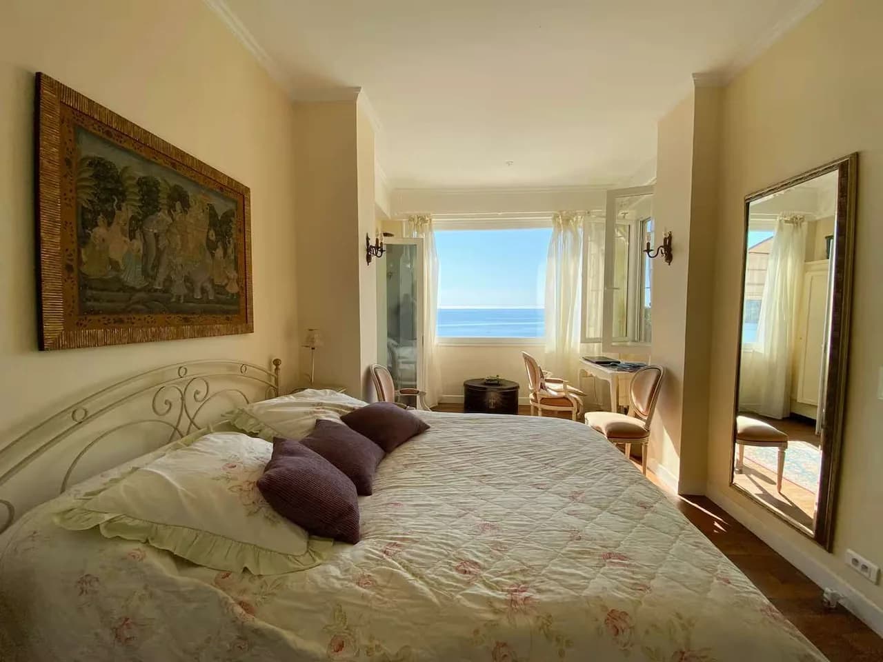 Beachfront Villa with Ocean View in France photo 3