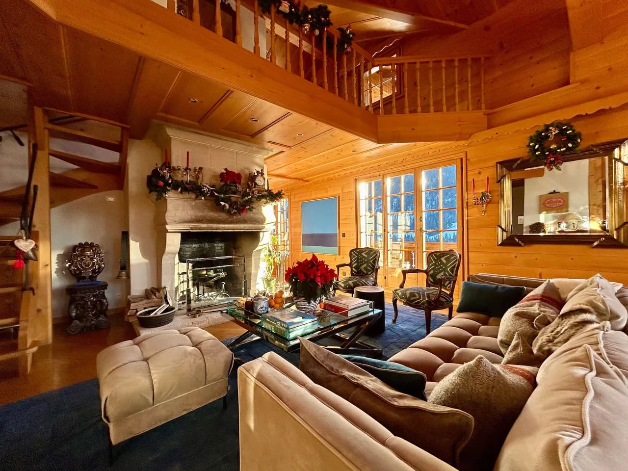 Stunning Duplex in the Heart of the Mountains photo 2