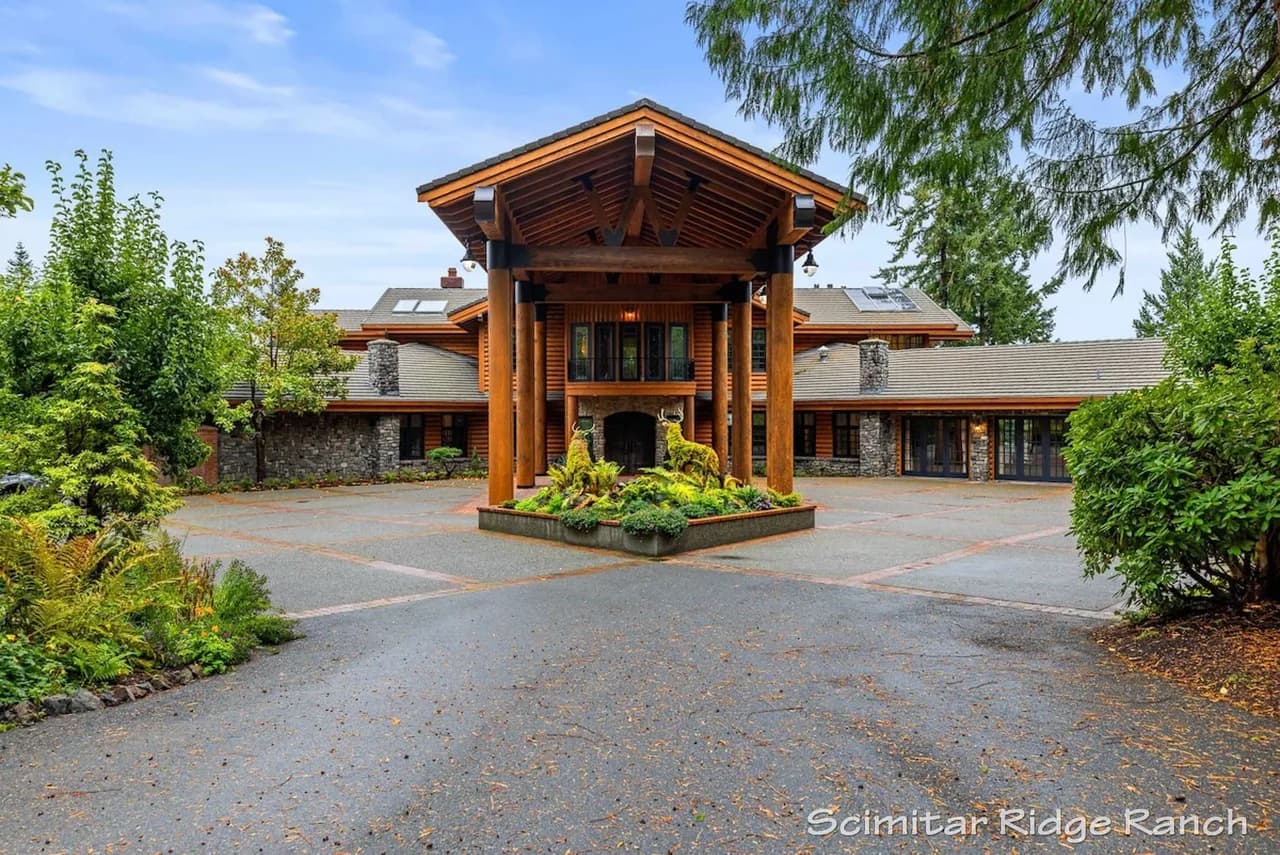 Spacious Twelve Bedroom Estate in Seattle Area photo 2