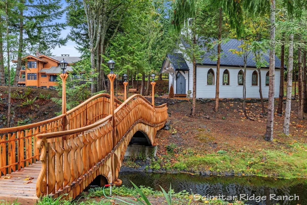 Spacious Twelve Bedroom Estate in Seattle Area photo 5
