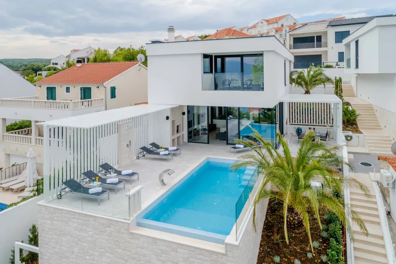Private Oasis Brač Luxury Villa 3BR Heated Pool photo 2