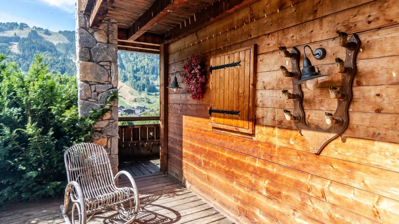 Spacious Chalet with Stunning Views in Morzine photo 4