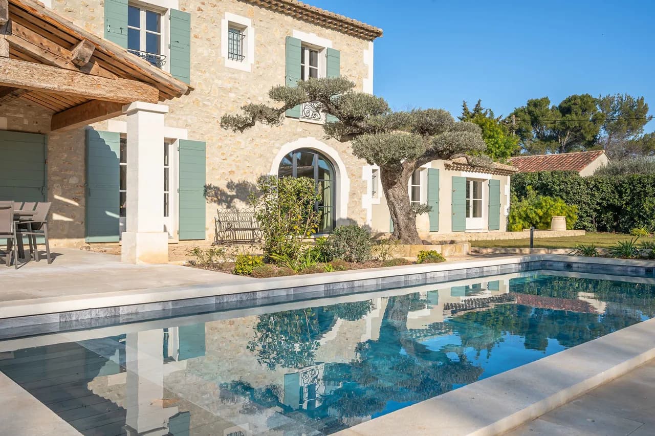 Elegant Four Bedroom Villa in Saint-Rémy-de-Provence photo 2