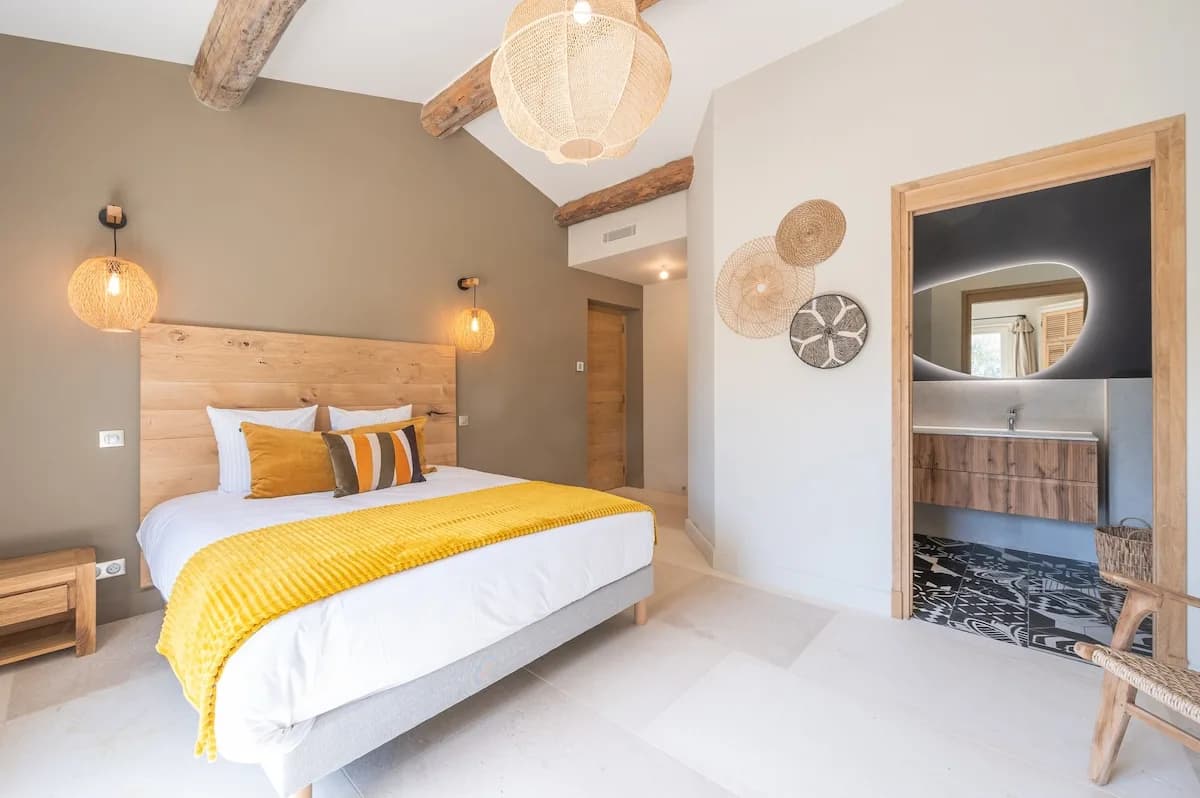 Elegant Four Bedroom Villa in Saint-Rémy-de-Provence photo 5