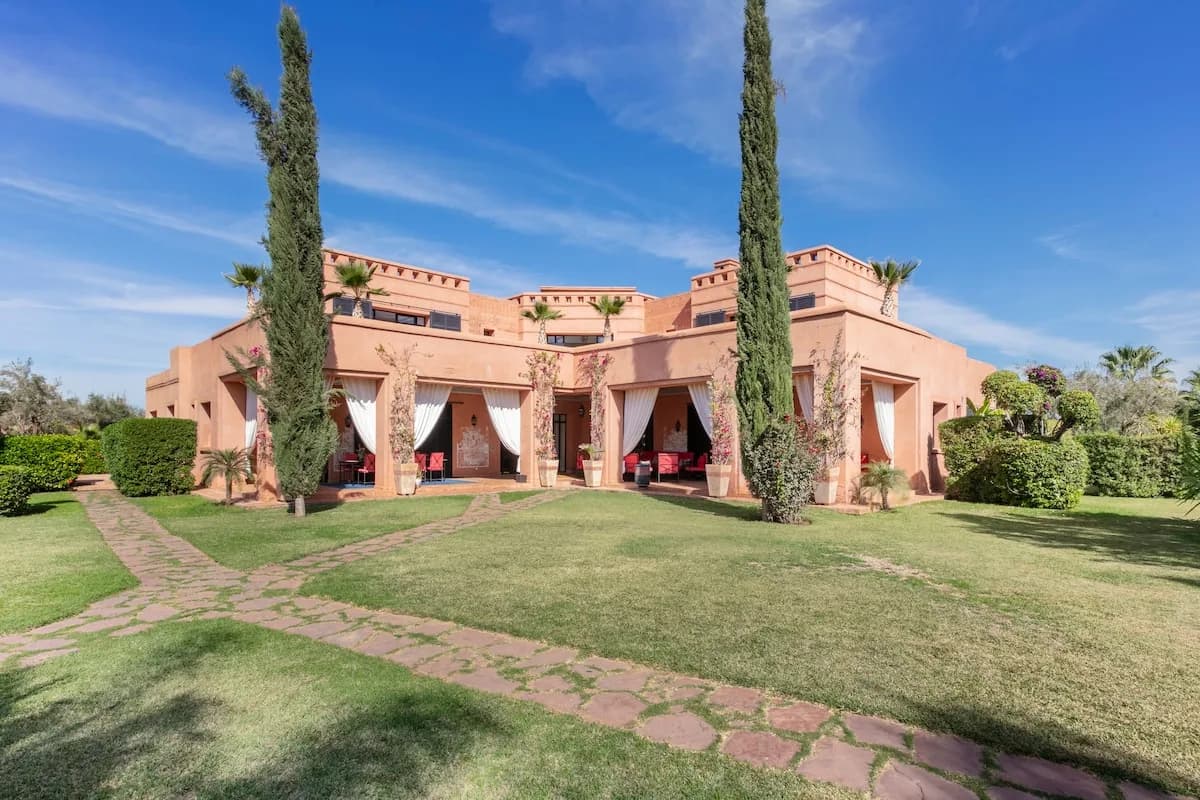 Villa with Pool and Atlas Mountain Views in Marrakech photo 4