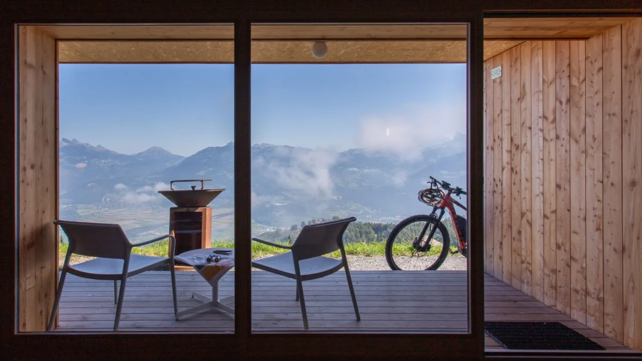 Modern Cabin With Private Terrace Garden photo 4