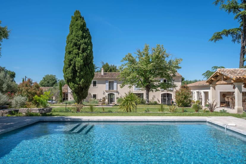Elegant Six Bedroom Villa in Saint Remy de Provence