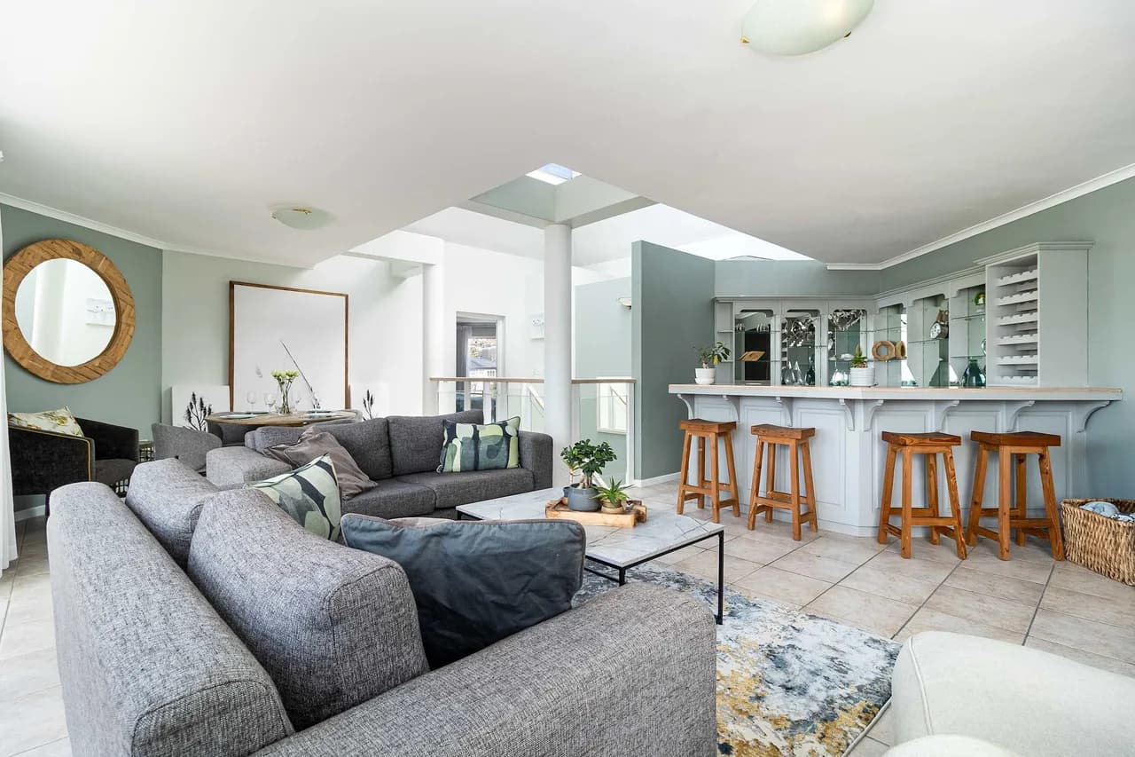 Beachfront Three-Bedroom Villa in Hout Bay photo 5
