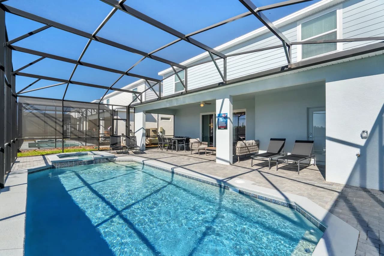 Expansive Ten Bedroom Villa in Orlando Disney Area photo 3