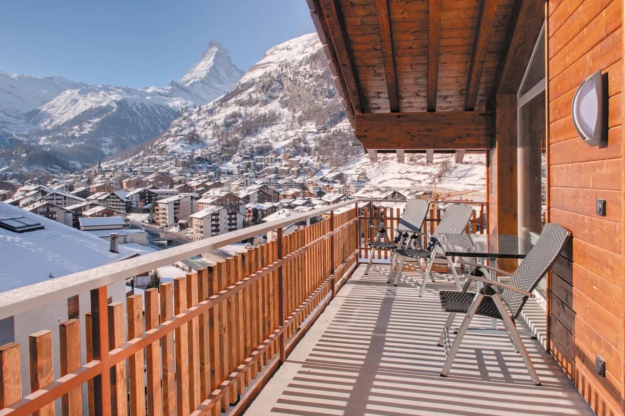 Sophisticated Loft With Scenic Matterhorn Views photo 2