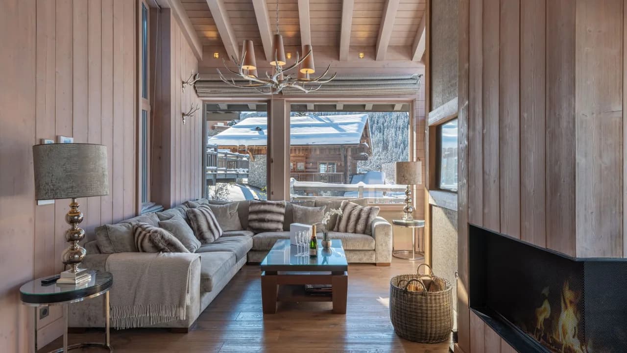Stylish Chalet With Outdoor Jacuzzi Relaxation photo 5