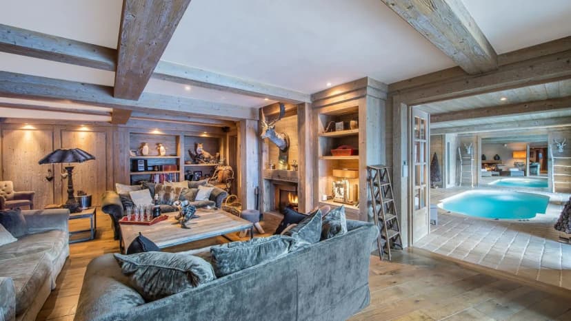 Opulent Chalet With Indoor Pool and Sauna