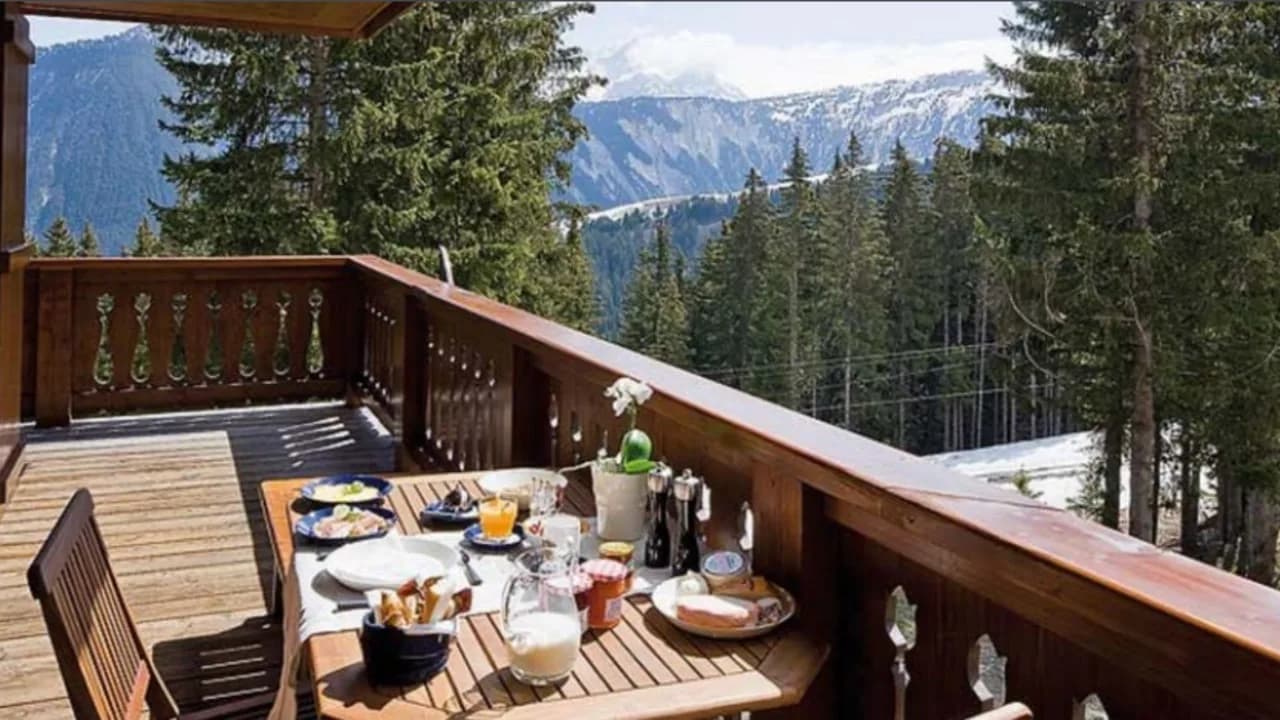 Luxury Alpine Apartment With Ski Access photo 4
