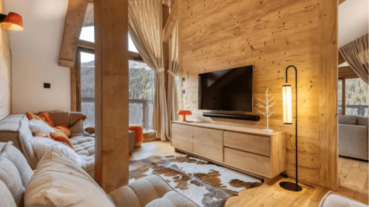 5-bedroom Penthouse With Panoramic Mountain Views photo 5