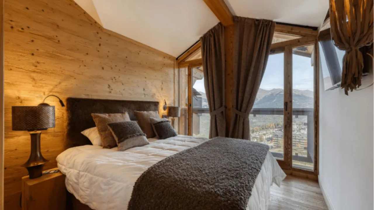 Luxury Courchevel Apartment With Ski Access photo 3
