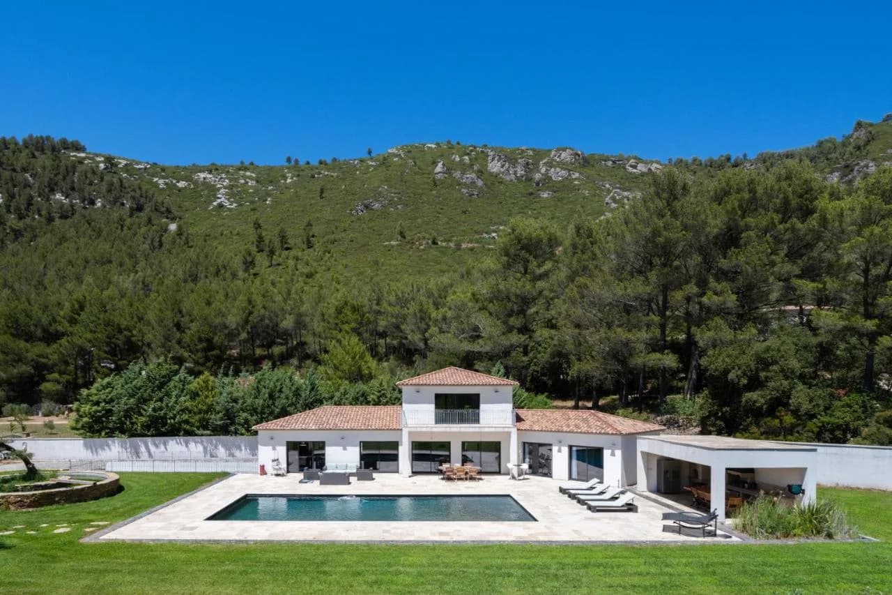 Heated Swimming Pool Villa in Bandol Provence France photo 2