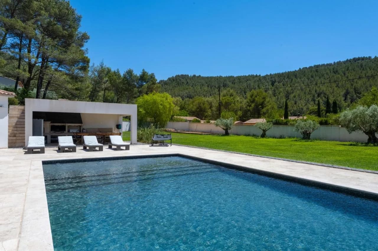 Heated Swimming Pool Villa in Bandol Provence France photo 3