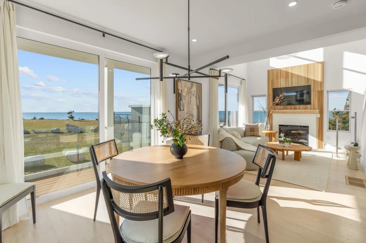 Oceanfront Four Bedroom Villa in Bourne