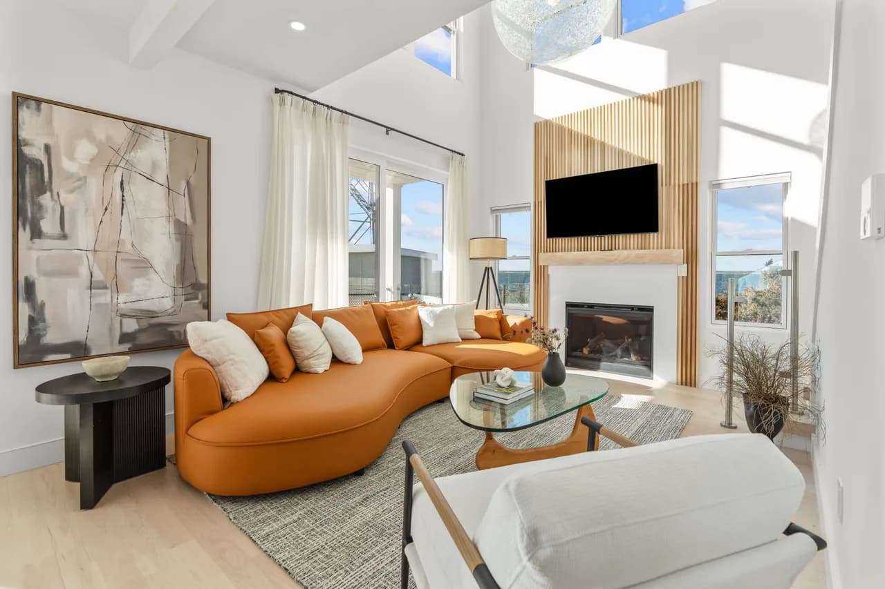 Oceanfront Four Bedroom Villa in Bourne photo 4