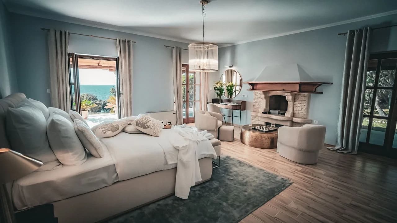 Stunning Mediterranean Villa With Sea Views photo 3