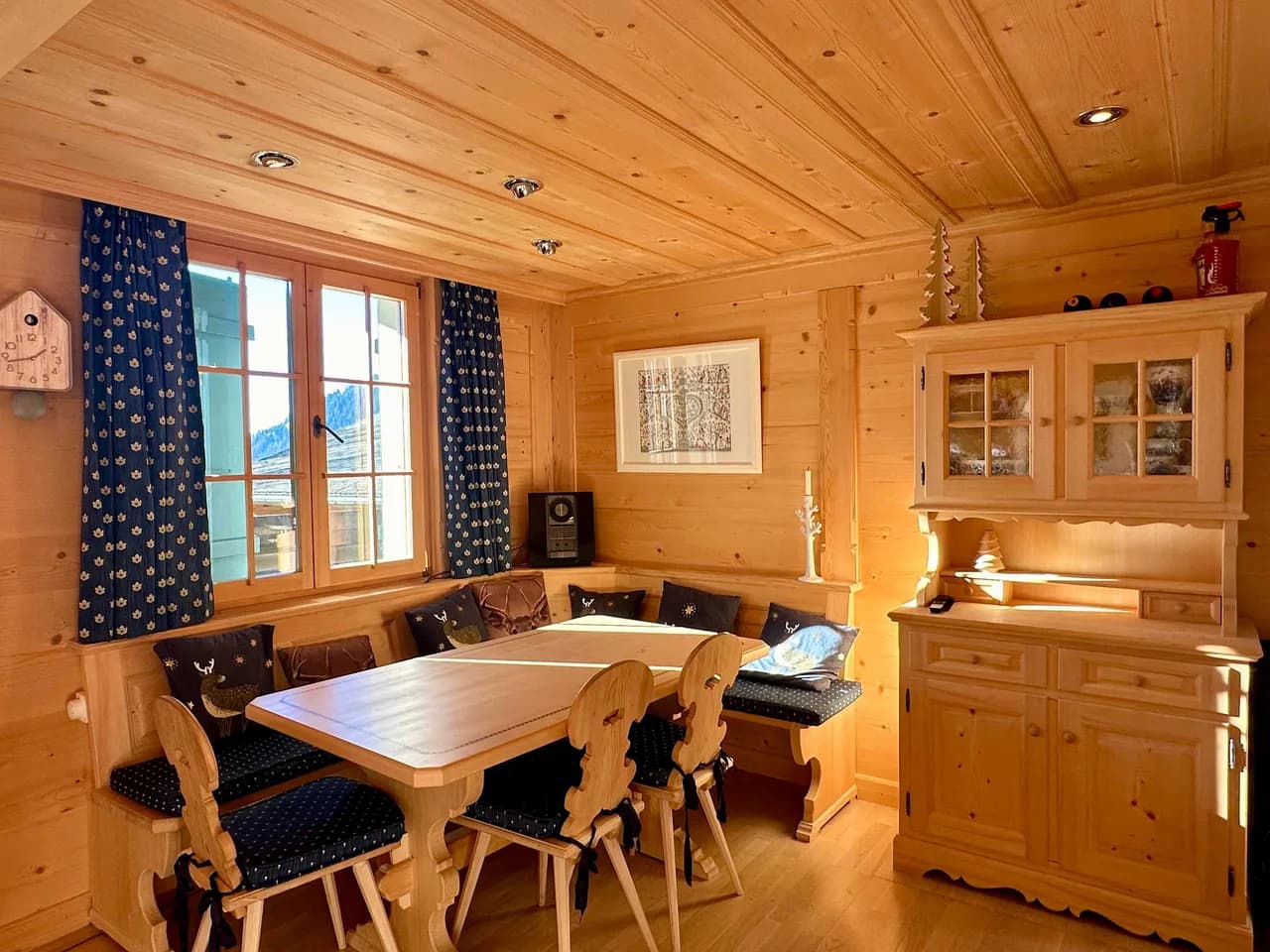 Ski-In Chalet in top location photo 3