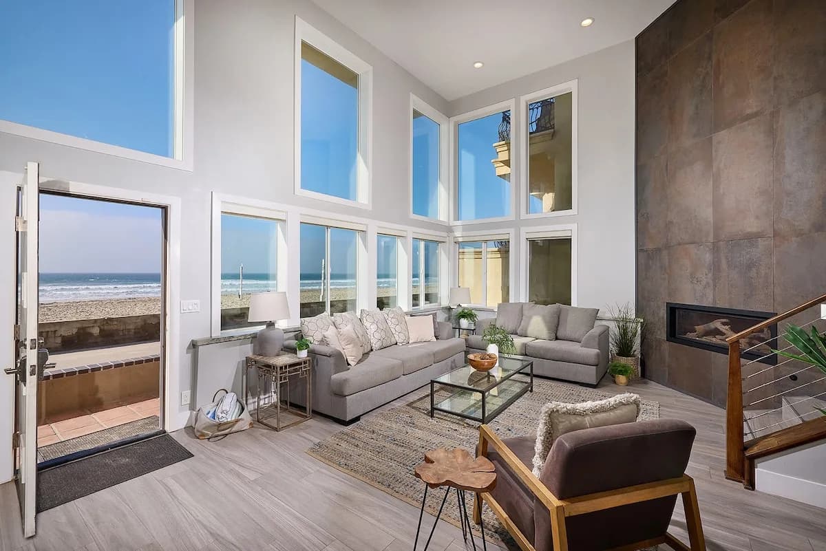 Ocean View Villa with Direct Beach Access in San Diego photo 4