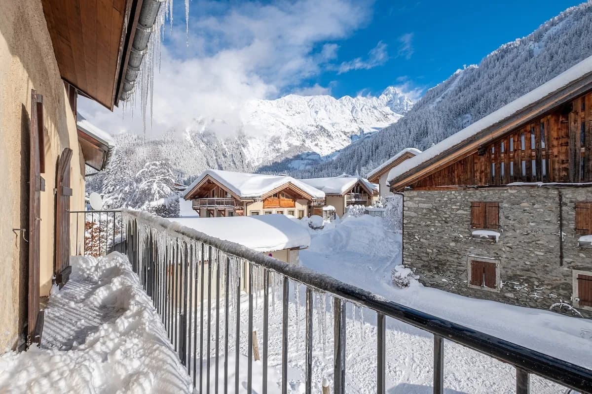 Ski-In/Out Chalet in Chamonix photo 2