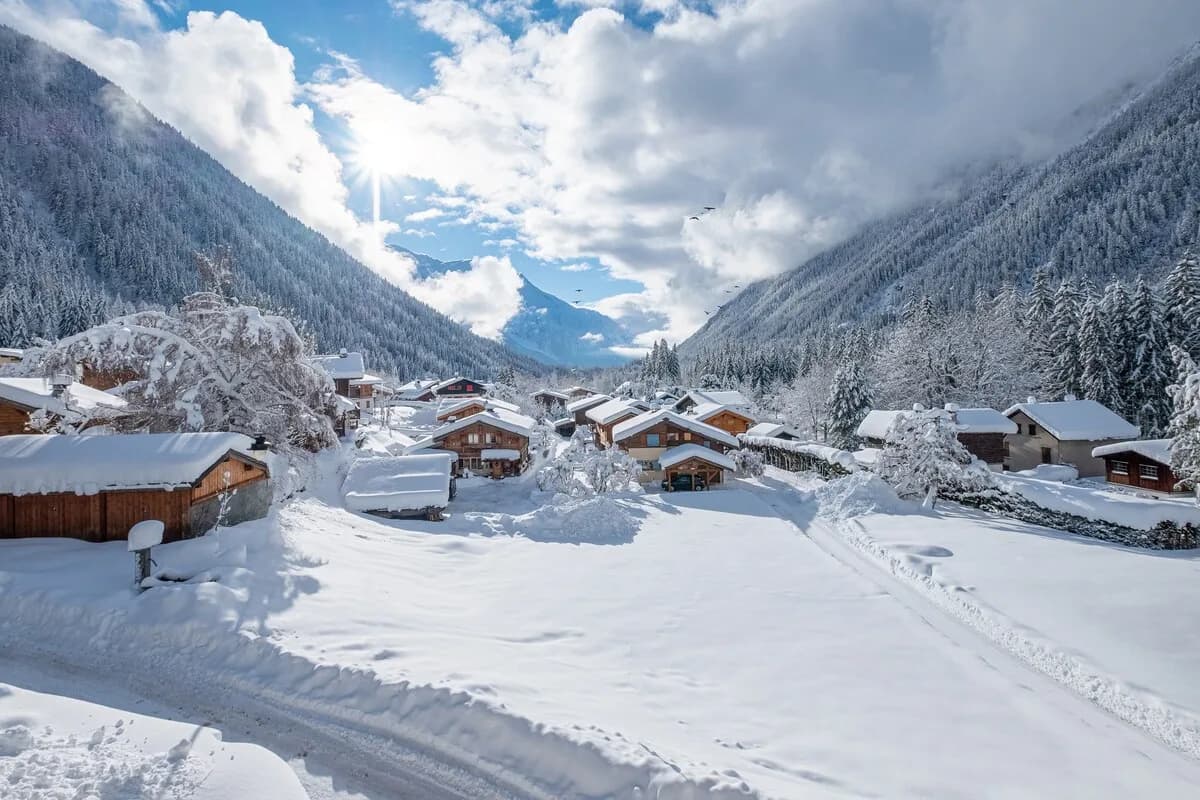Ski-In/Out Chalet in Chamonix photo 5