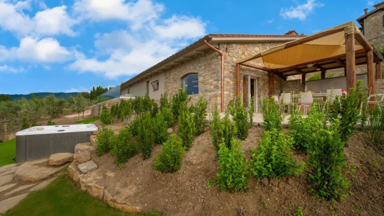 Chianti Countryside Retreat With Pools photo 5