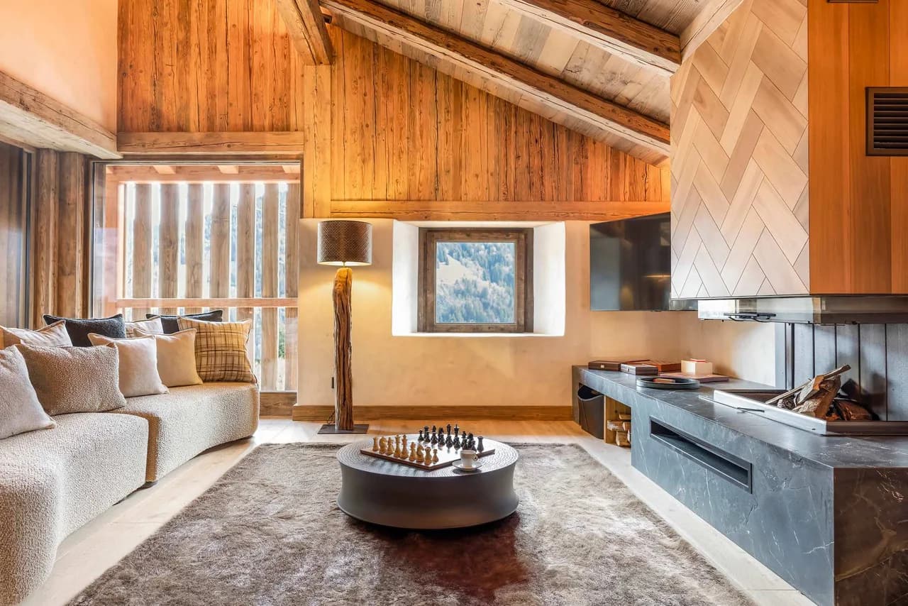 Relaxing 5BR Alpine Chalet With Modern Features photo 2
