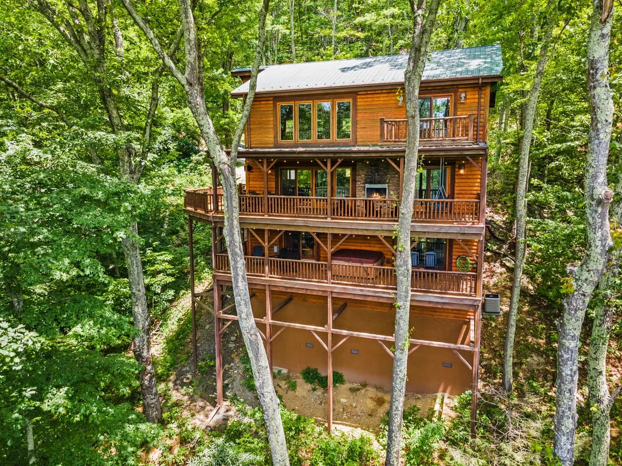 Mountain View Lodge in Seven Devils, North Carolina photo 2