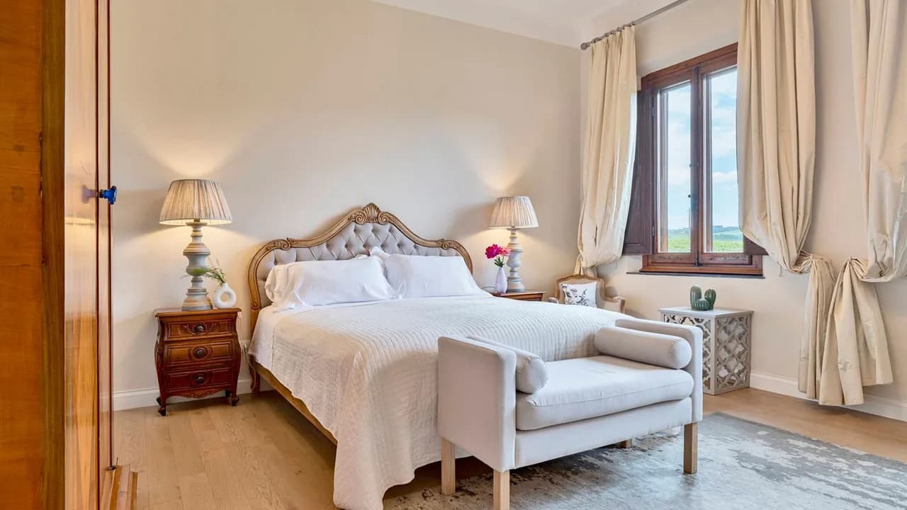 Luxurious Tuscan Life With Privacy photo 3